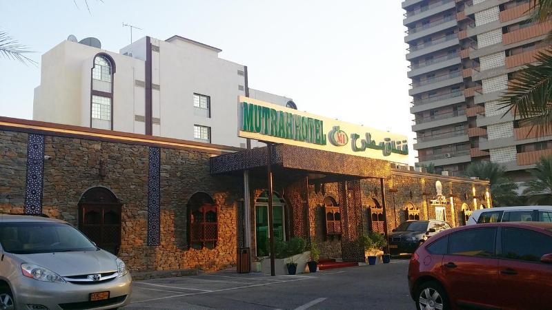Mutrah Hotel Маскат Екстериор снимка