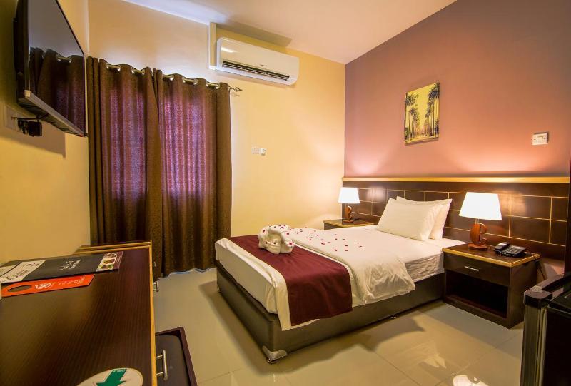 Mutrah Hotel Маскат Екстериор снимка
